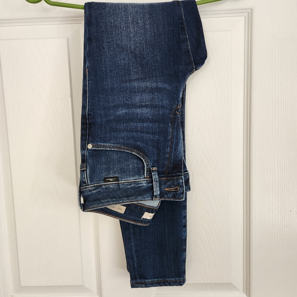 Mavi Tess Jean's